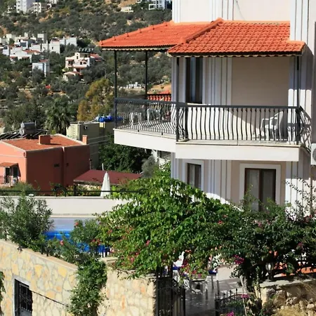 Ela Villa *